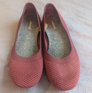Women's flats